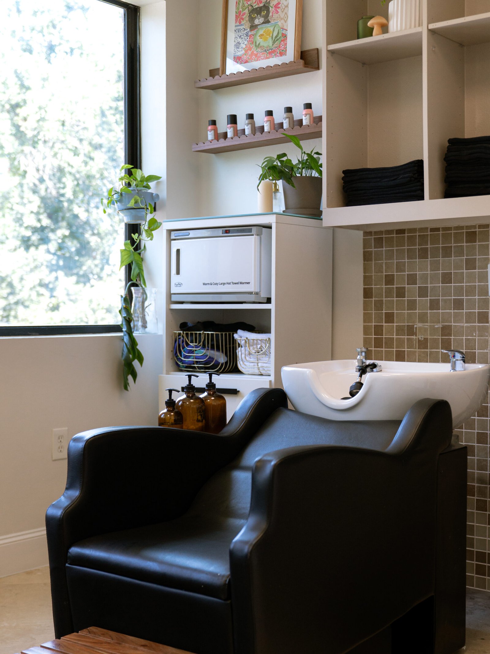 Inside Salon Linen, a small hair studio in The Woodlands, TX